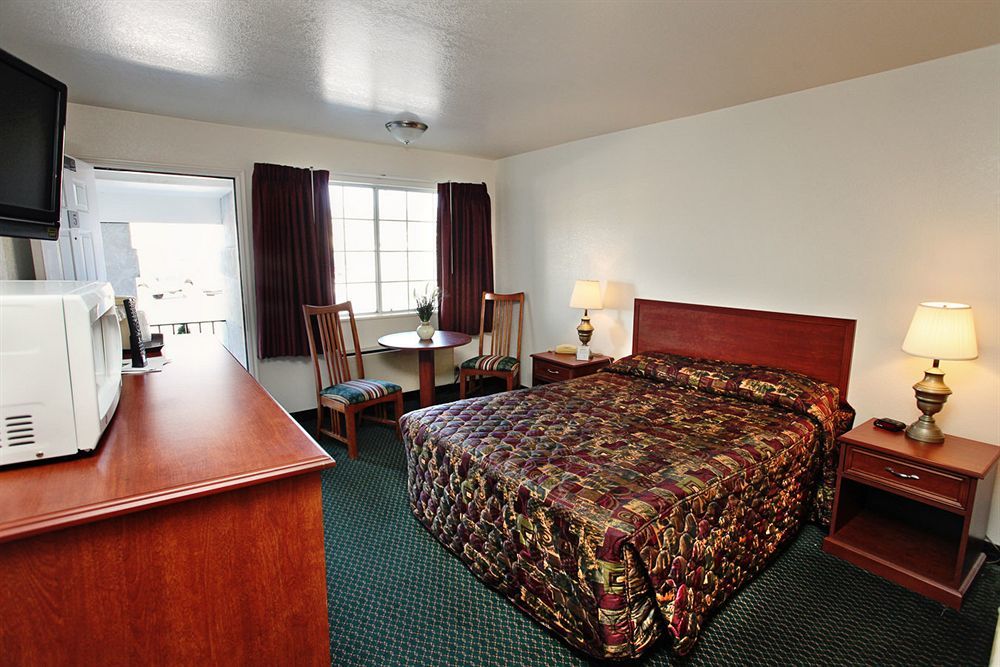 National 9 Mount Nebo Motel Nephi Dış mekan fotoğraf